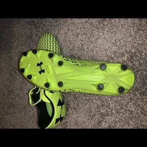 Men’s Under Armour soccer cleats. Size 8.5